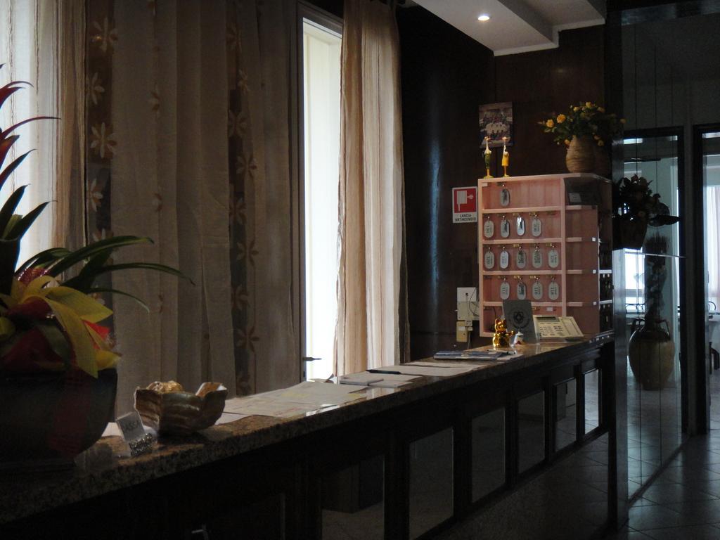 Hotel Acapulco Viserbella di Rimini Kültér fotó