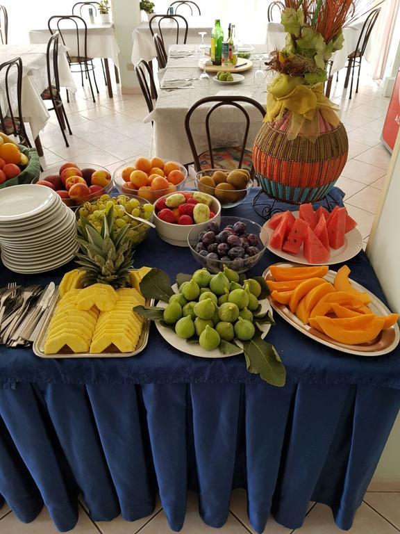Hotel Acapulco Viserbella di Rimini Kültér fotó