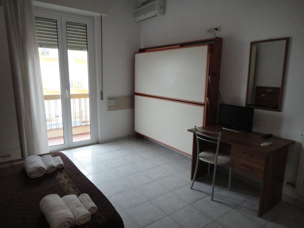 Hotel Acapulco Viserbella di Rimini Kültér fotó