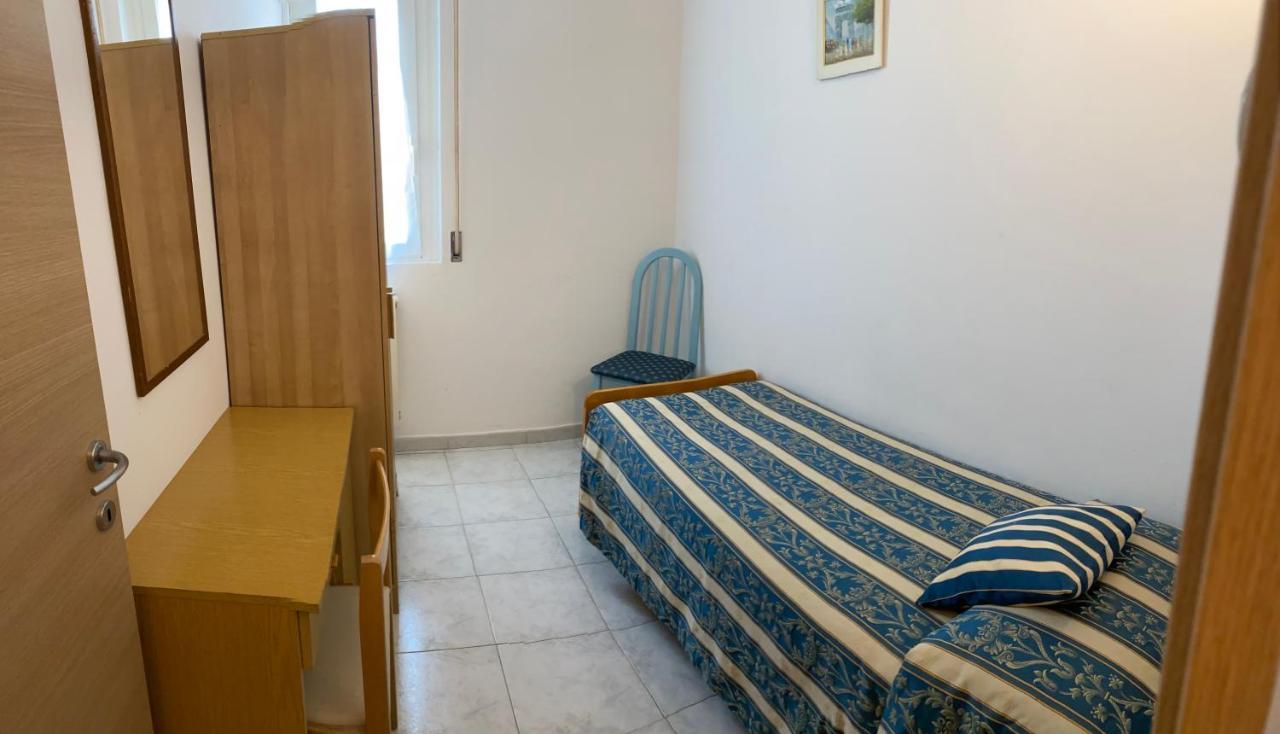 Hotel Acapulco Viserbella di Rimini Kültér fotó