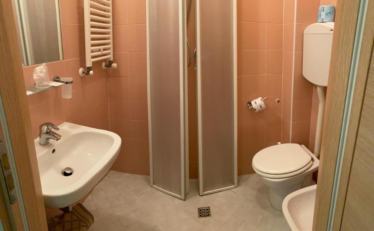 Hotel Acapulco Viserbella di Rimini Kültér fotó